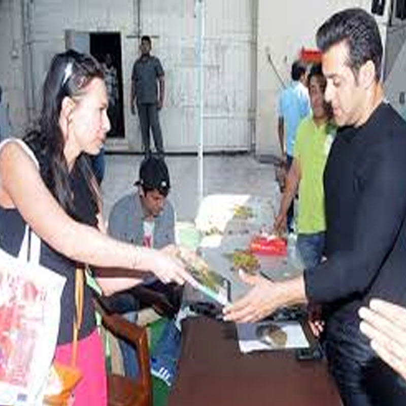 Benegal, Karnad, Bhandarkar to receive presidential honour