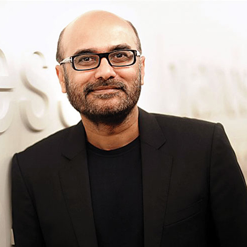 Ravi Deshpande quits Contract