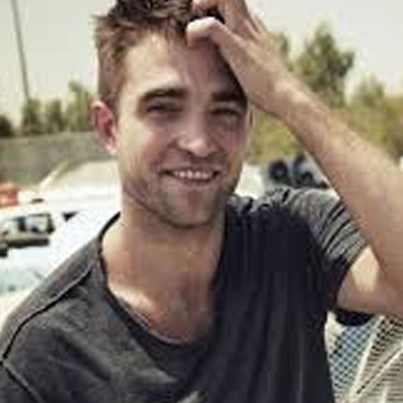 Dejected Robert Pattinson plans to quit Hollywood
