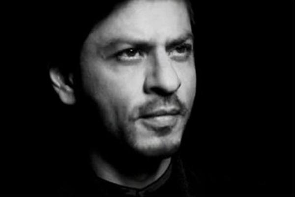 Shah Rukh Khan joins the e-commerce wagon
