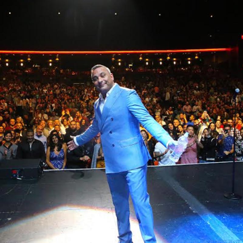 Supermoon once again! Public demand gets Russell Peters back to India