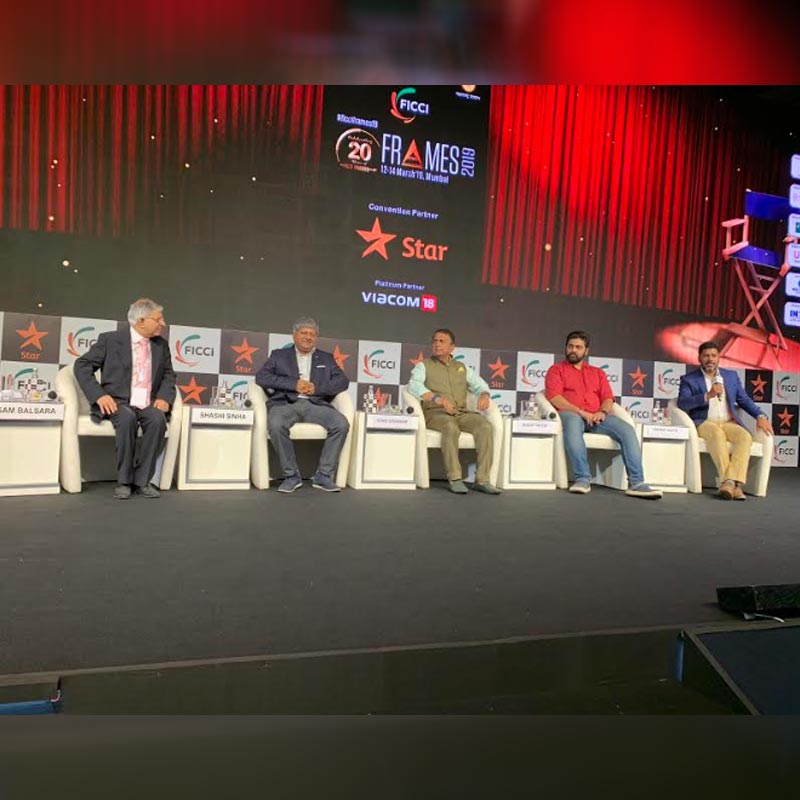 Mr. Sunil Gavaskar launches the So Sorry Gully Cricket app by India Today