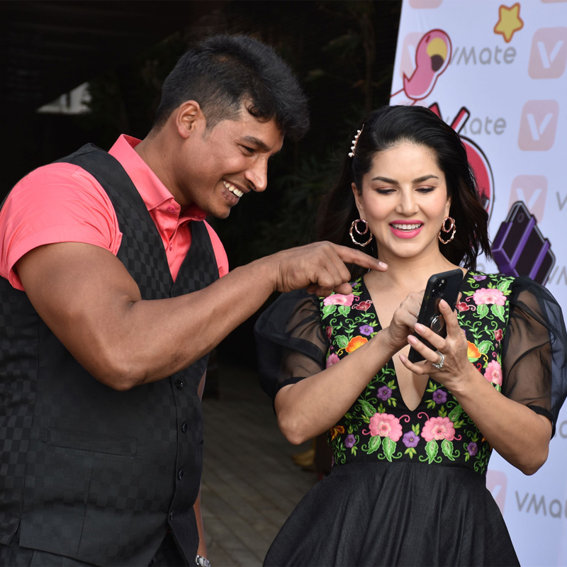 Sunny Leone chooses Abdullah Pathan- the strongest man on VMate as her Mr. V