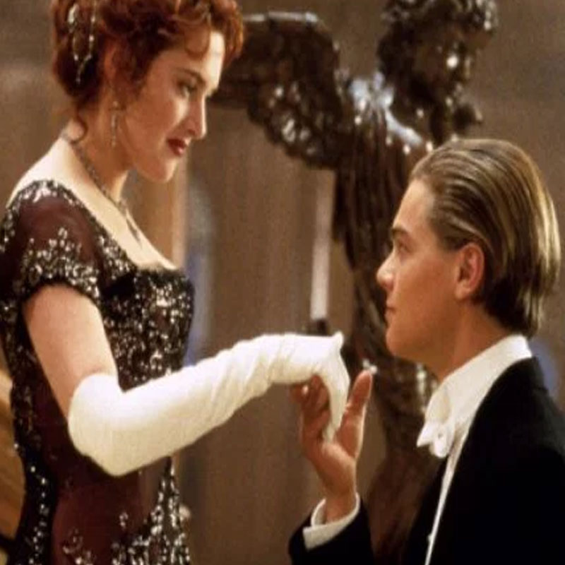 Titanic storms China; grosses $88.2 million overseas