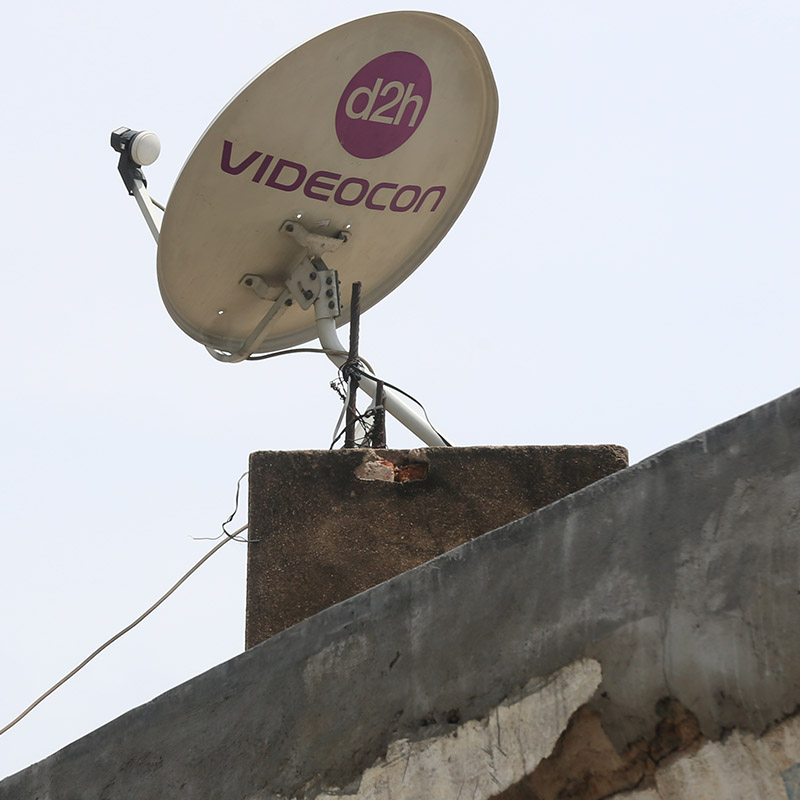Q2-17: Videocon d2h top and bottom lines up