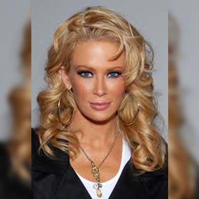 Porn star, publisher “get hot” over reality show