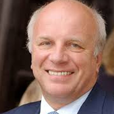 Dyke hits out at Hutton, says report full of errors