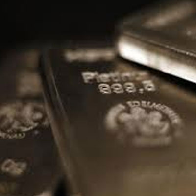 Vivendi Q4 sales dip