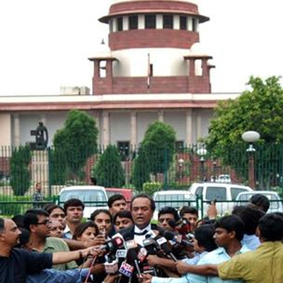 SC stays decision on ‘The Hindu’ journalists