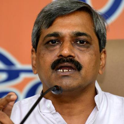 Anti-CAS camp in BJP meets Advani; I&B seeks law ministry advice