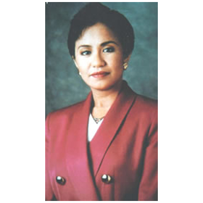 “Everybody comes to you with an agenda. You better be astute enough to figure out what that is” Maria Ressa – CNN Jakarta Bureau Chief